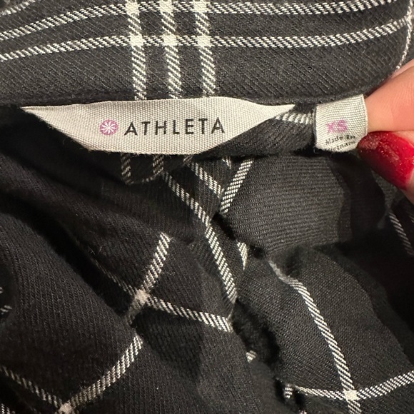 Athleta Black and White Plaid Flannel Button Down Shirt Size XS - Picture 9 of 10